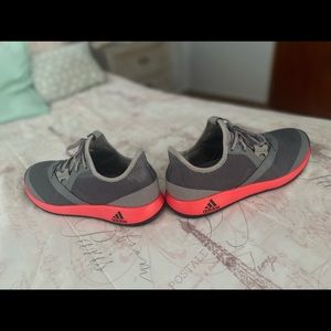 Adidas Bounce,great condition!!!